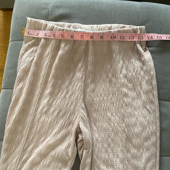 Sincerely Jules Textured Flare Leg Front Notched Pants - Picture 8 of 10